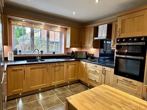 Breakfast Kitchen- click for photo gallery